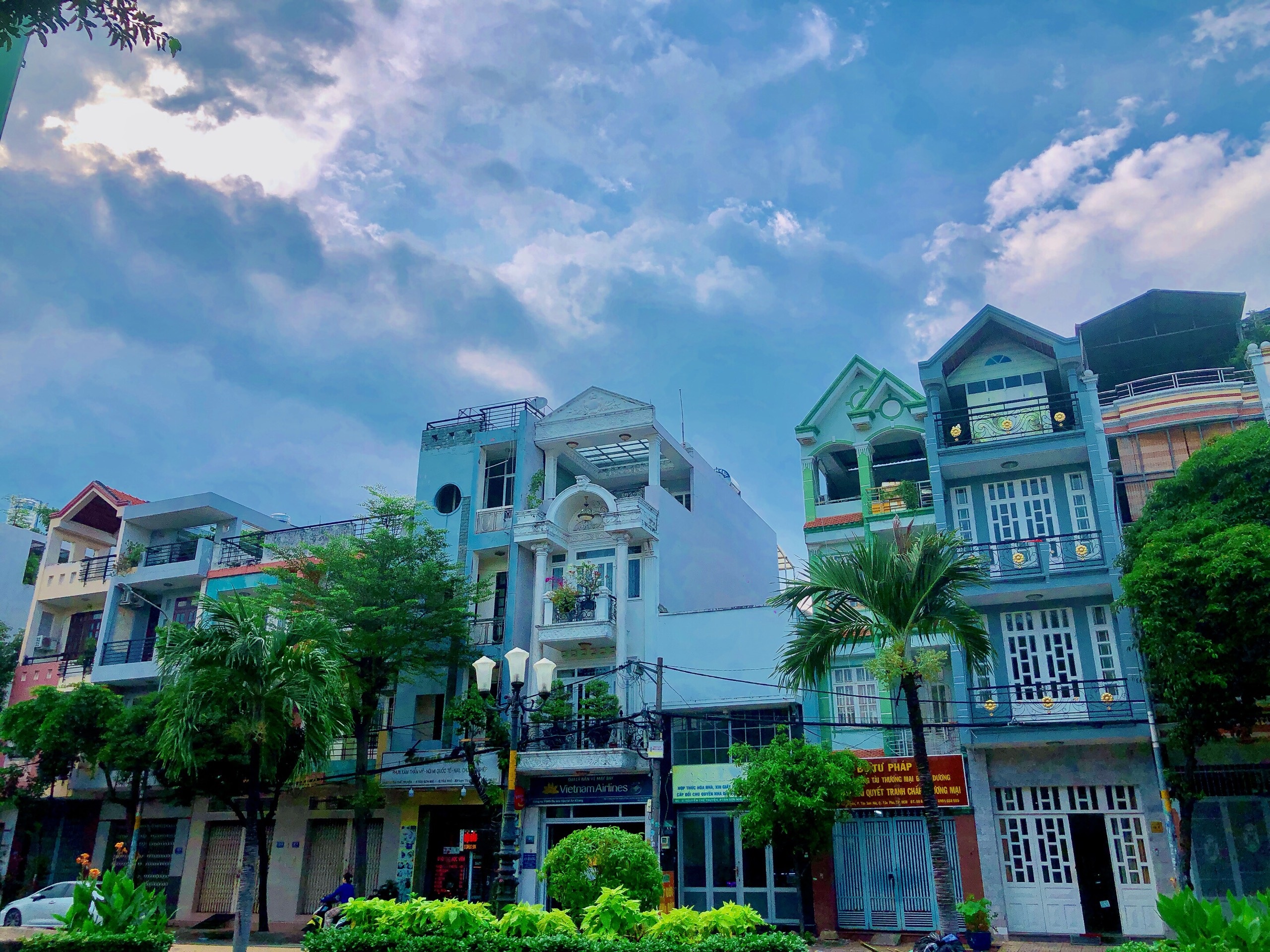 Bán nhà mặt tiền kinh doanh đường Nguyễn Thế Truyện,DT:4x20m đúc 3 lầu nhà mới giá 16 tỷ