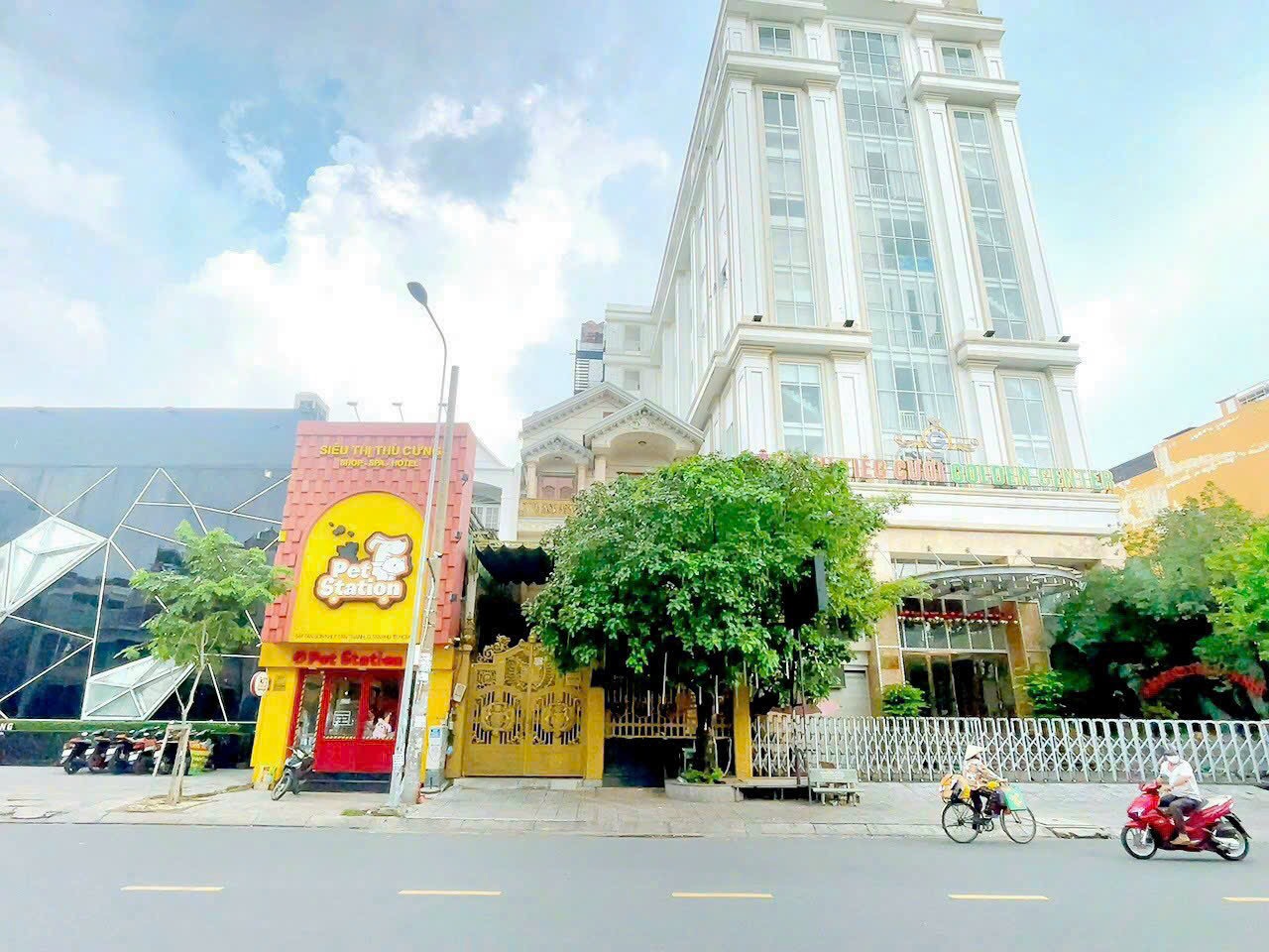 Bán biệt thự mặt tiền đường Tân Sơn Nhì,DT:8x32m đúc 5 tấm nội thất cao cấp giá 50 tỷ