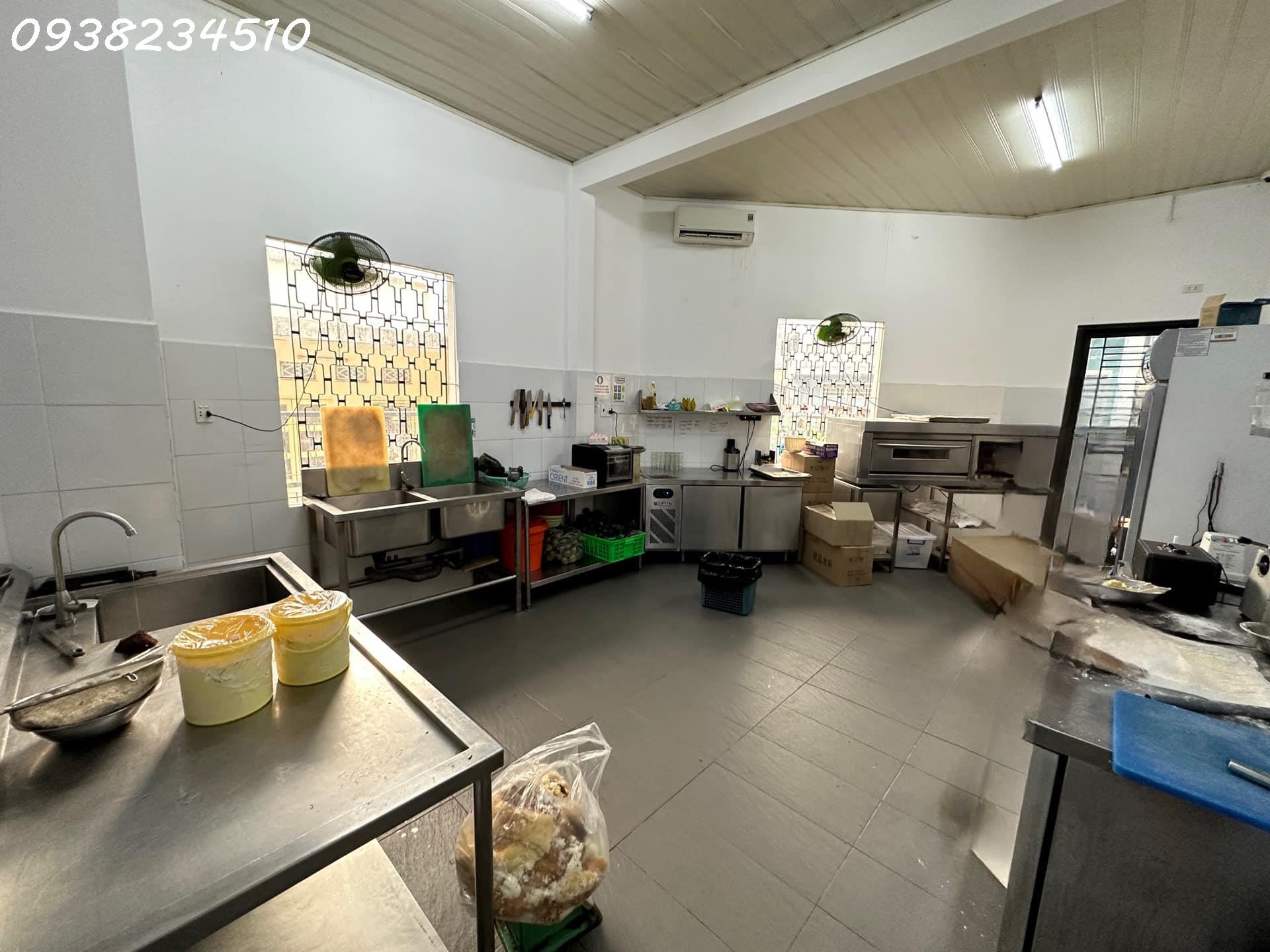 Hẻm xe hơi Cống Quỳnh, 5,5 x 12,6 – lô góc – thuê 25tr/Th, giá 15,x tỉ