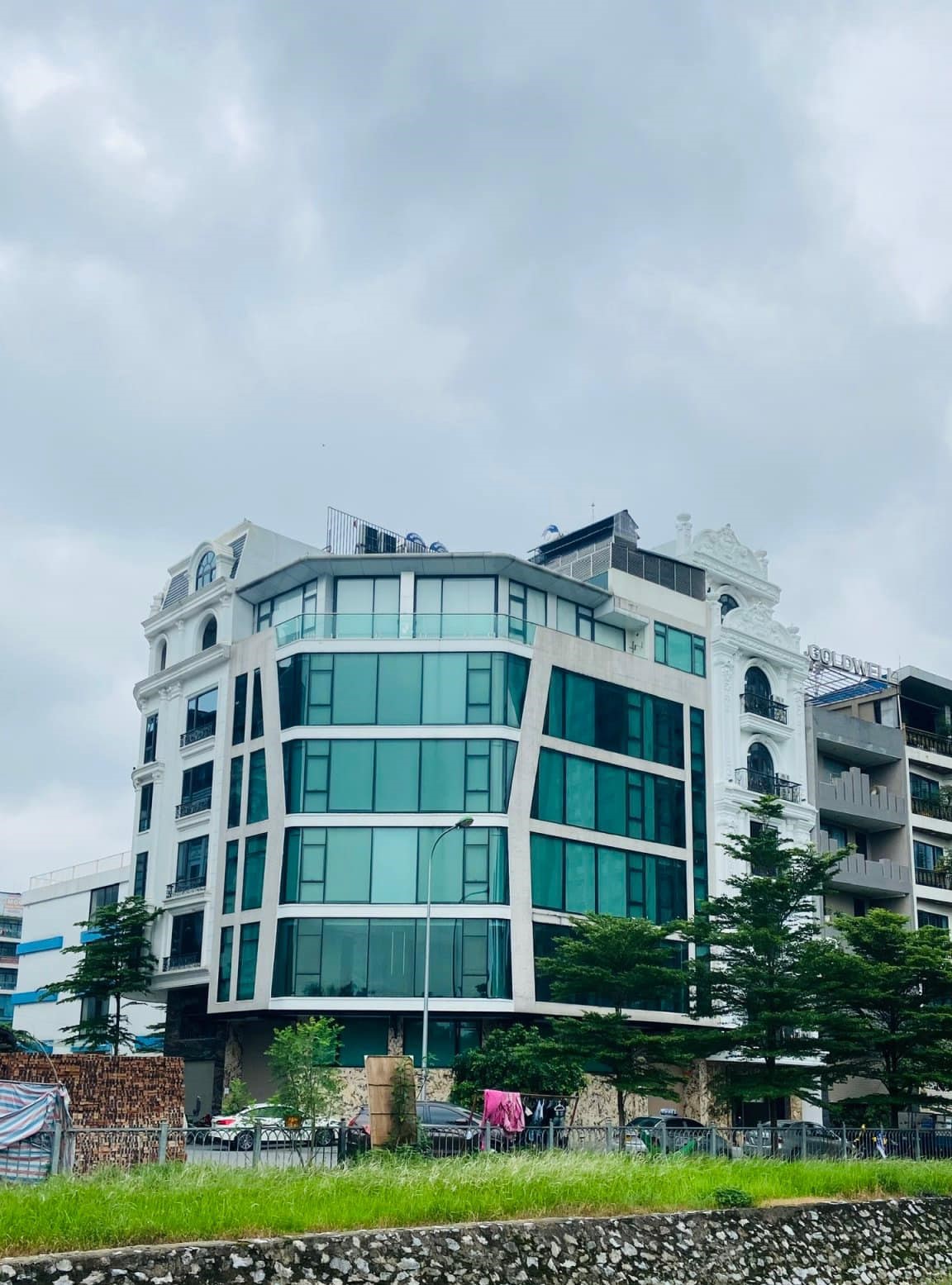 100 Tỷ Mặt Phố Lô Góc Tú Mỡ- Mạc Thái Tông MT28M 160M2 7 Nổi 1 Hầm