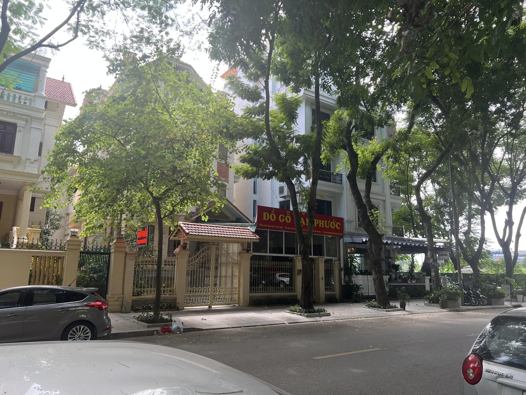 BÁN GẤP ! BIỆT THỰ SIÊU VIP KĐT LINH ĐÀM - KHU PHỐ SIÊU VIP. 276M X 5T. GIÁ 60 TỶ