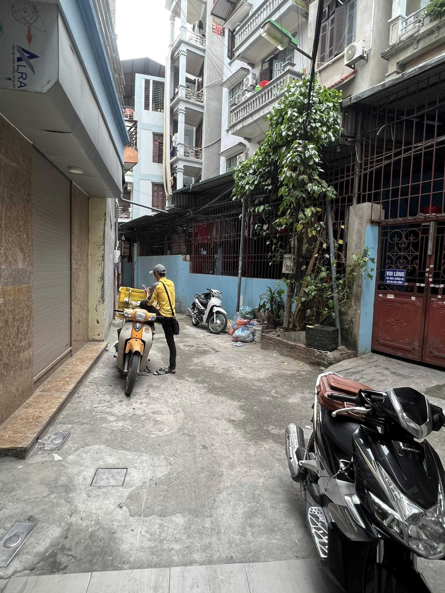 Bán Nhà Mặt Ngõ 39 Hồ Tùng Mậu Cầu Giấy 39m2, 5 Tầng, Mặt Tiền 4.2m, Giá 5.3 Tỷ