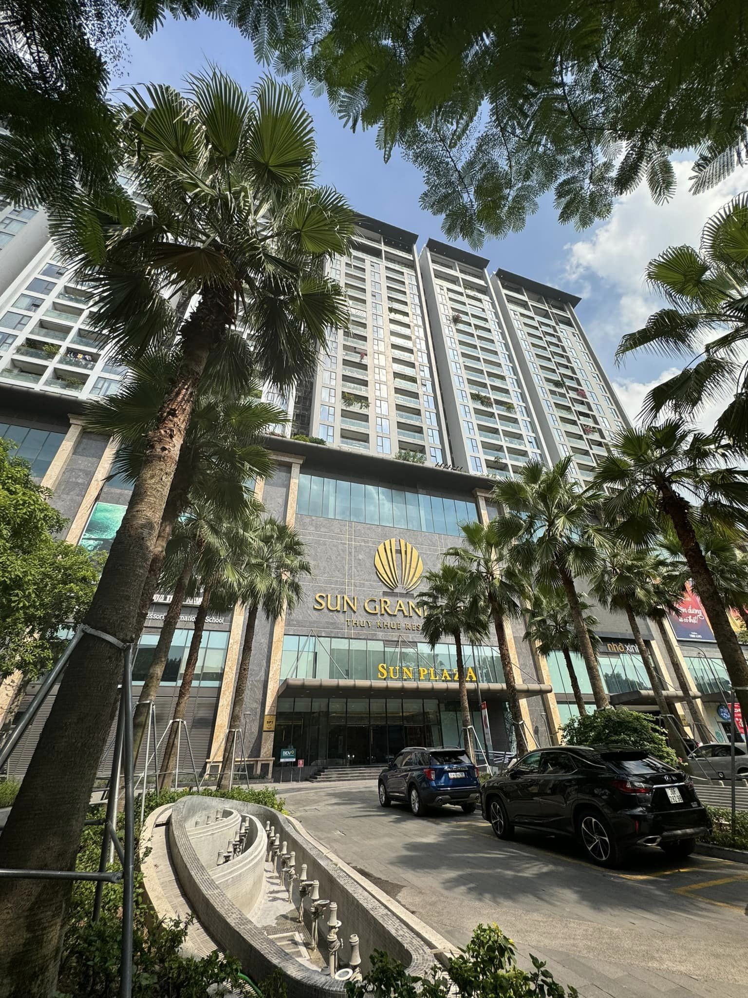 Chỉ 5 tỷ có nhà mặt phố Hoàng Hoa Thám quận Ba Đình, vỉa hè 3m ,căn góc 3 mặt thoáng, 4 tầng