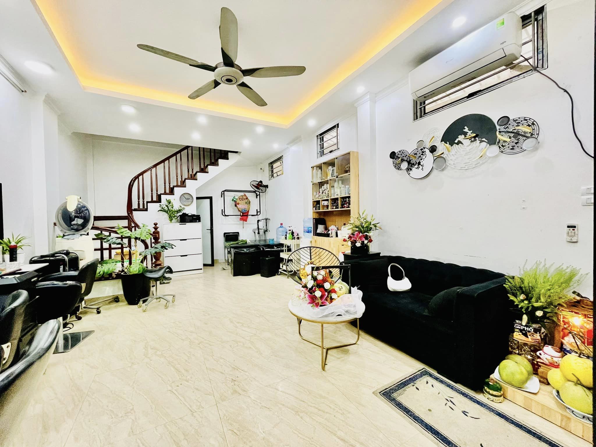 CẦN BÁN NHÀ PHỐ 8/3-MẶT NGÕ THÔNG-5M RA ÔTÔ-KINH DOANH-LÔ GÓC-Ở NGAY-45M 6xTỶ