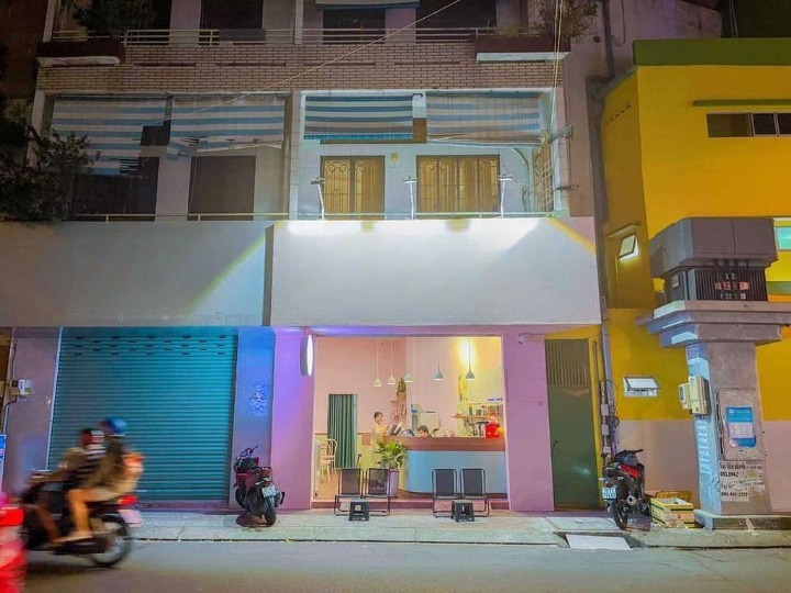 Căn Góc Mặt Tiền Thi Sách Q1 (5x15-2 Tầng), Cho Thuê Nhà Giá chỉ 65tr