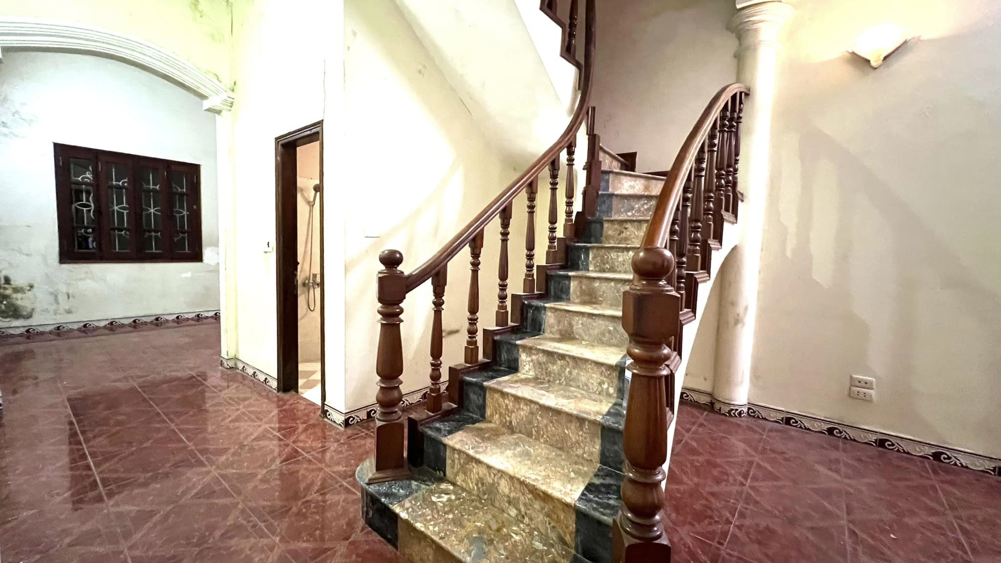 Bán Nhà Ngõ 219 Nguyễn Trãi 65m2, 3 Tầng, MT 4.45m Giá 6.15 tỷ. LH 0868868383