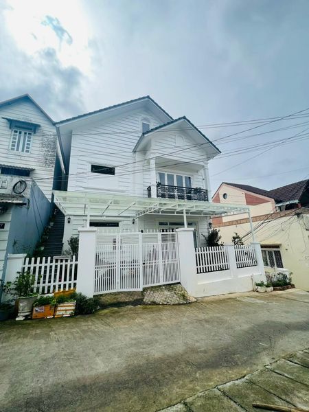 Bán biệt thự đường Nhà Chung P3 Đà Lạt 226m2