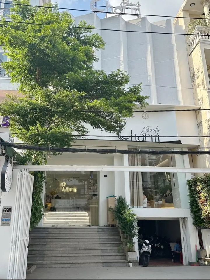 Cho Thuê Nhà 2MT Minh Khai “20x35M-4 Tầng”, Thang Máy ốp FULL Kính CC, Giá chỉ 180tr