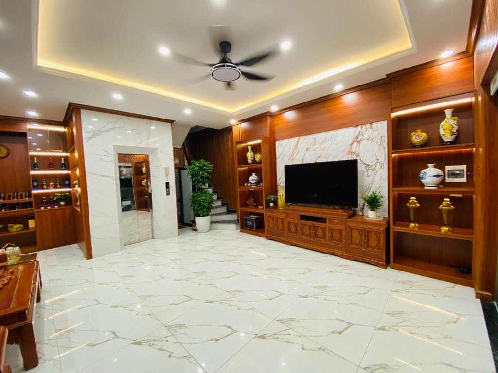 BÁN NHÀ PHÂN LÔ MỚI ĐẸP, XÃ ĐÀN, ĐỐNG ĐA, Ô TÔ VÀO NHÀ, THANG MÁY, 52M2 x 5T, CHỈ 10.9 TỶ