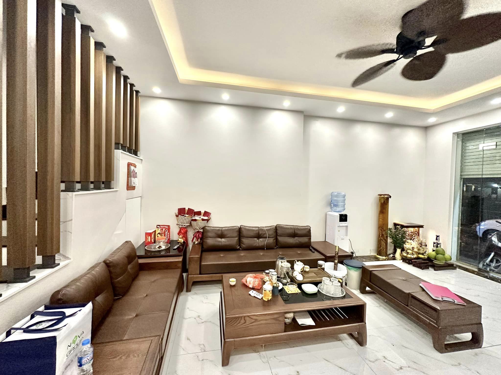 BÁN NHÀ MẶT PHỐ BỜ SÔNG SÉT TRƯƠNG ĐỊNH 13TỶ 6T KINH DOANH THANG MÁY GARA Ô TÔ