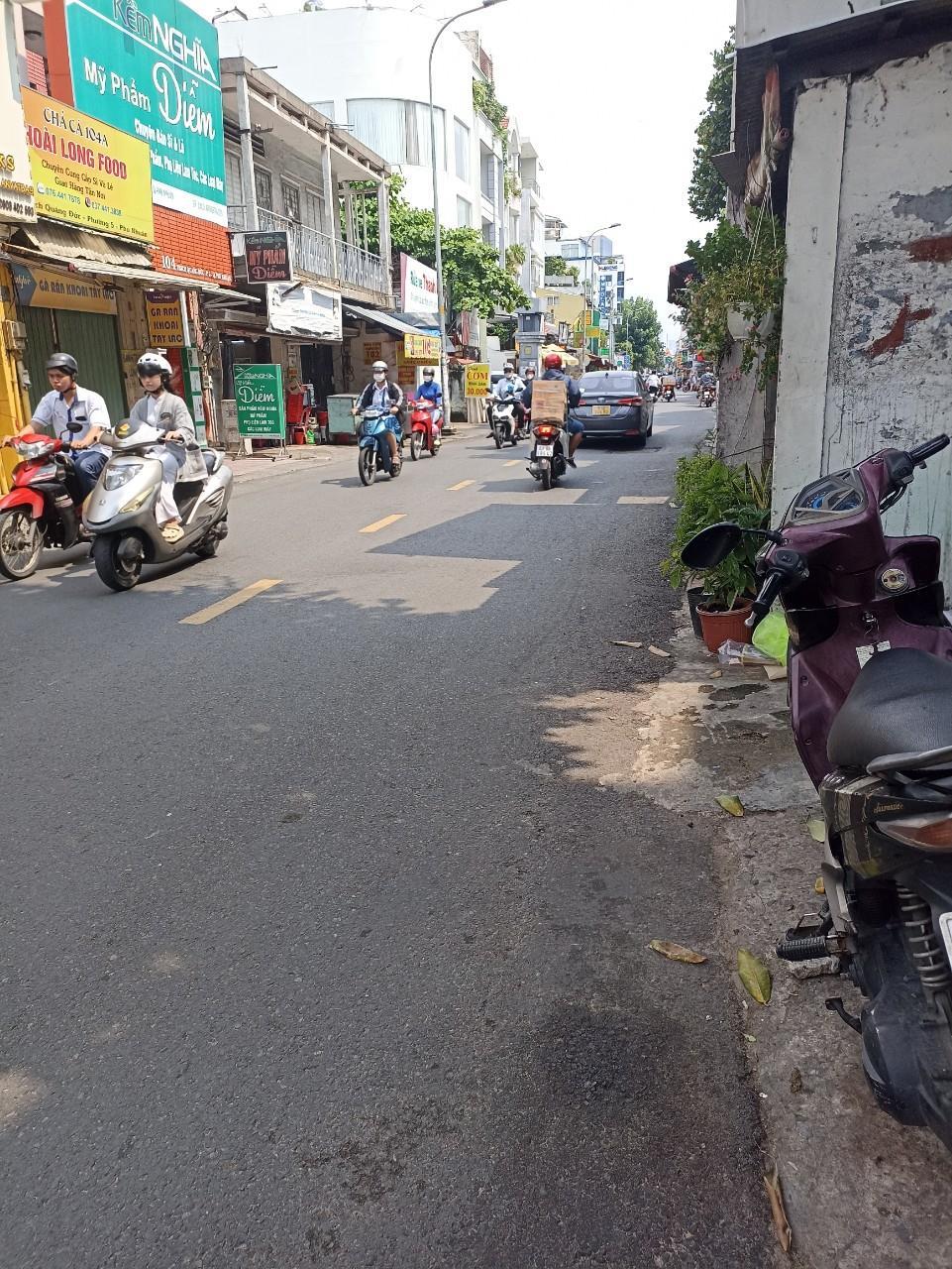 Nhà bán,4tầng,40m2,hẻm 6m,thích quảng đức,phú nhuận,giá:6,2ty