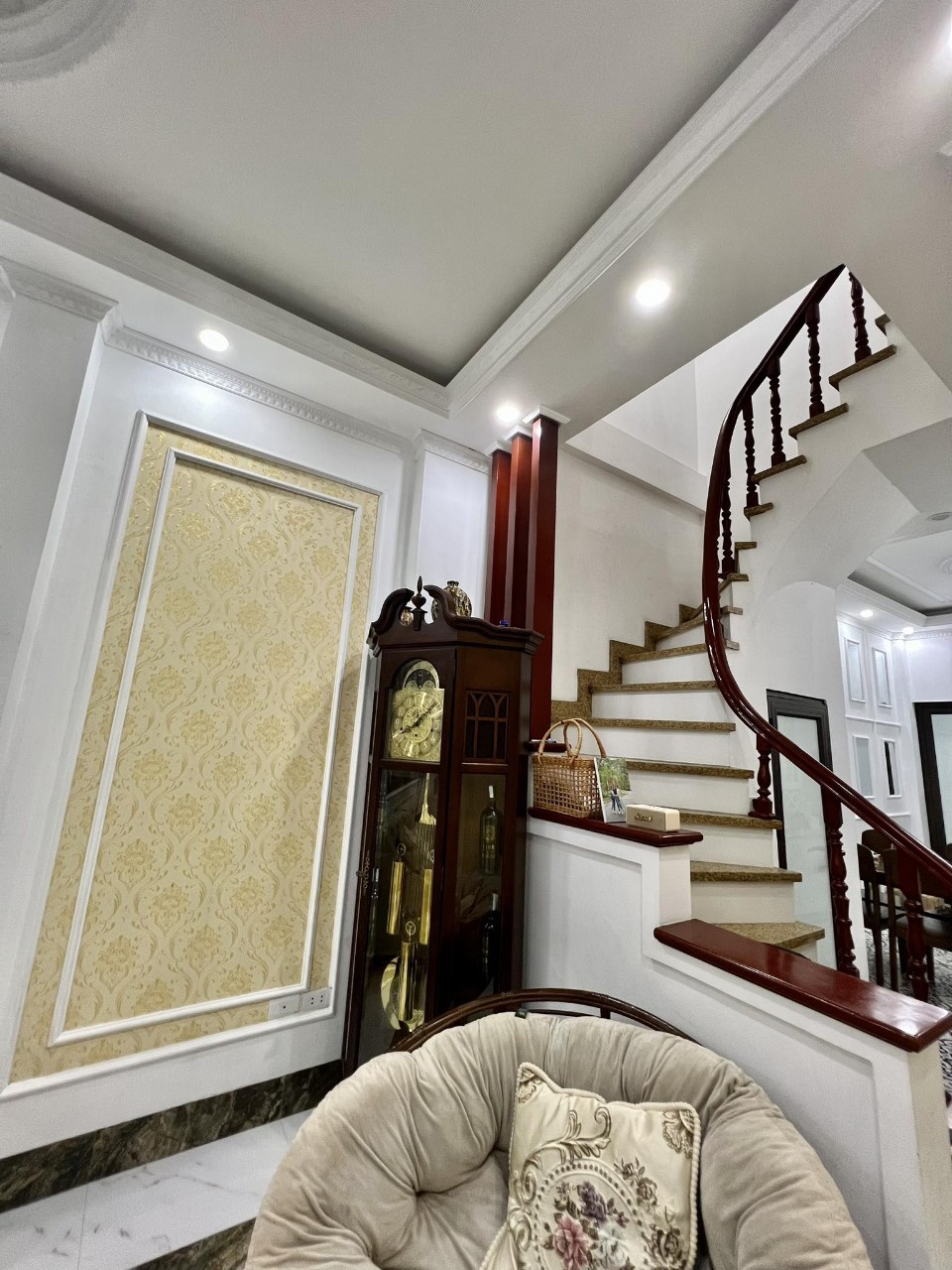 Cần Bán Nhà Thịnh Hào gần ô tô KD online 55m 5Tg MT 3,3m chỉ 5,9 tỷ LHCC.