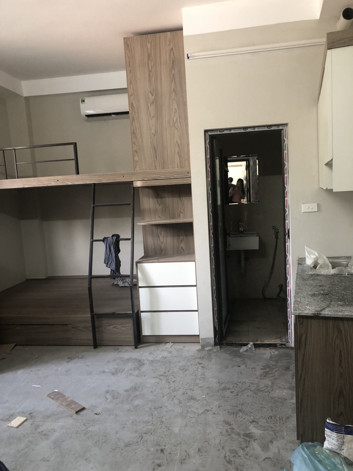 Bán home stay 9 Phòng Full nội thất Phố Khâm Thiên 40m 6Tg MT 3,2m hơn 5 tỷ LHCC.
