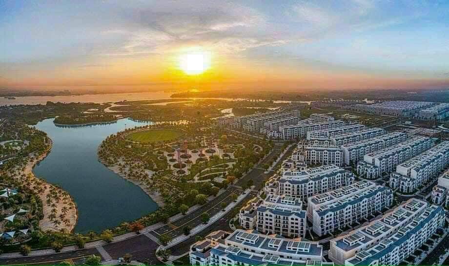 NHÀ PHỐ - VINHOMES GRAND PARK - DTĐ: 84 m2 - DTXD 245m2 (7x12), GIÁ SỐC: 11.x tỷ BTP ( bán thấp hơn giá mua)