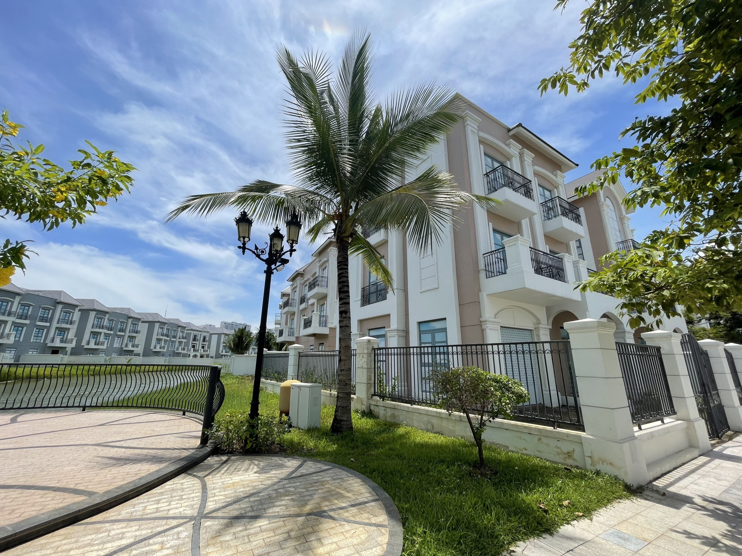 SHOPVILLAS VINHOMES Q.9 - GIÁ BÁN MỀM NHẤT THỊ TRƯỜNG TRỰC TIẾP CĐT