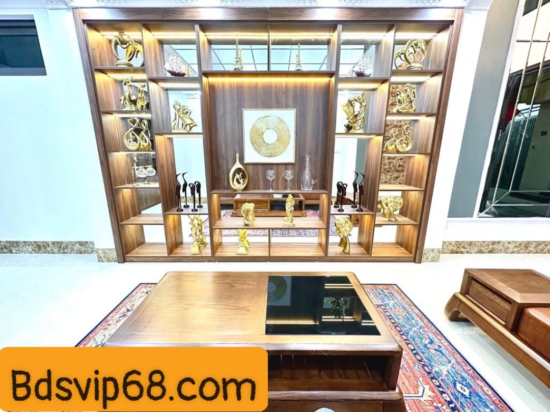 Bán nhà phố Giáp Nhất đẹp không tì vết 36m2 xây mới 5 tầng giá 6.5 tỷ