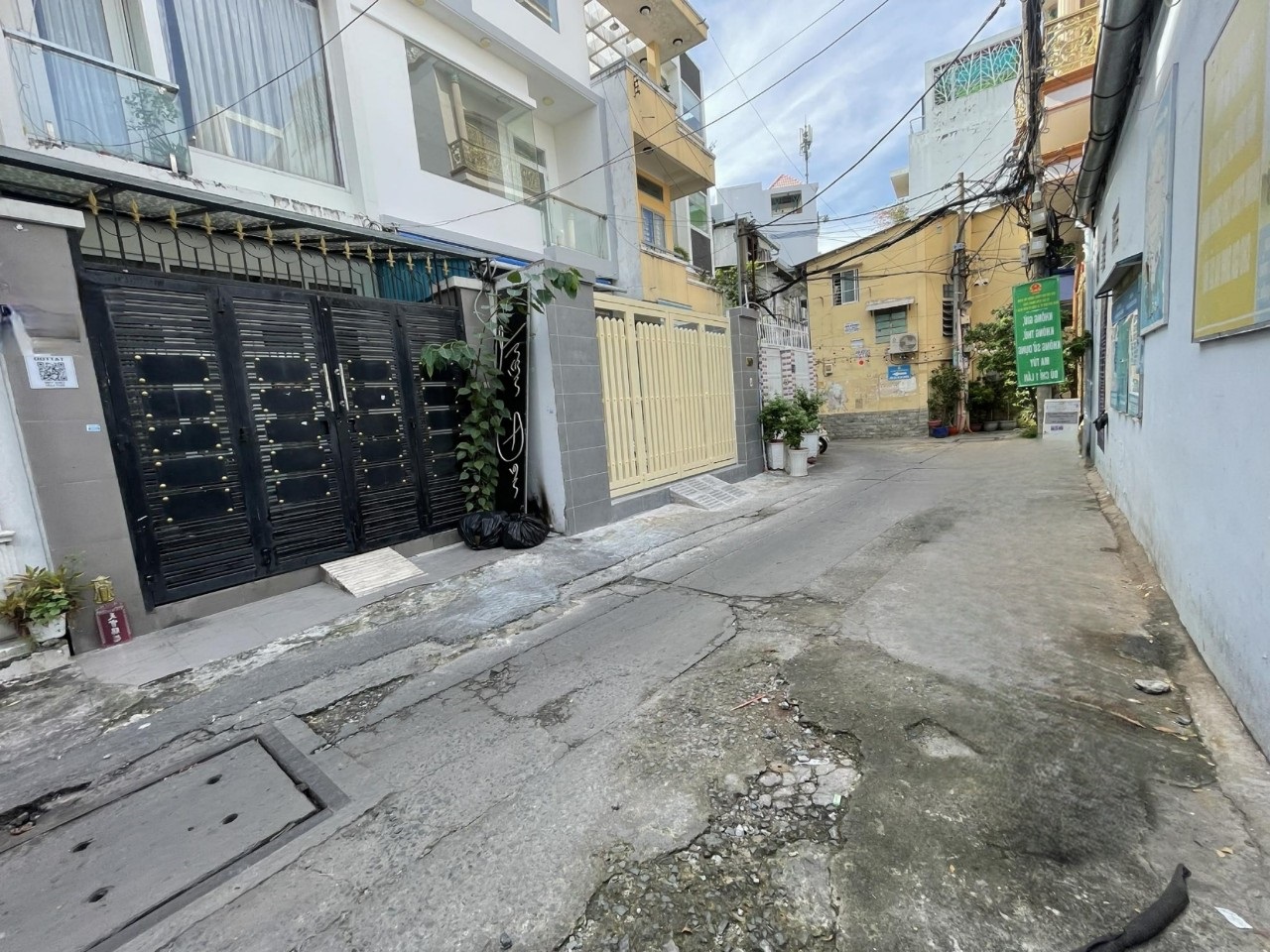 HXH Cách Mạng Tháng 8 Q3, 52m2 5T Ngang 6m, Ngộp Nặng, Chào 10 tỷ 5