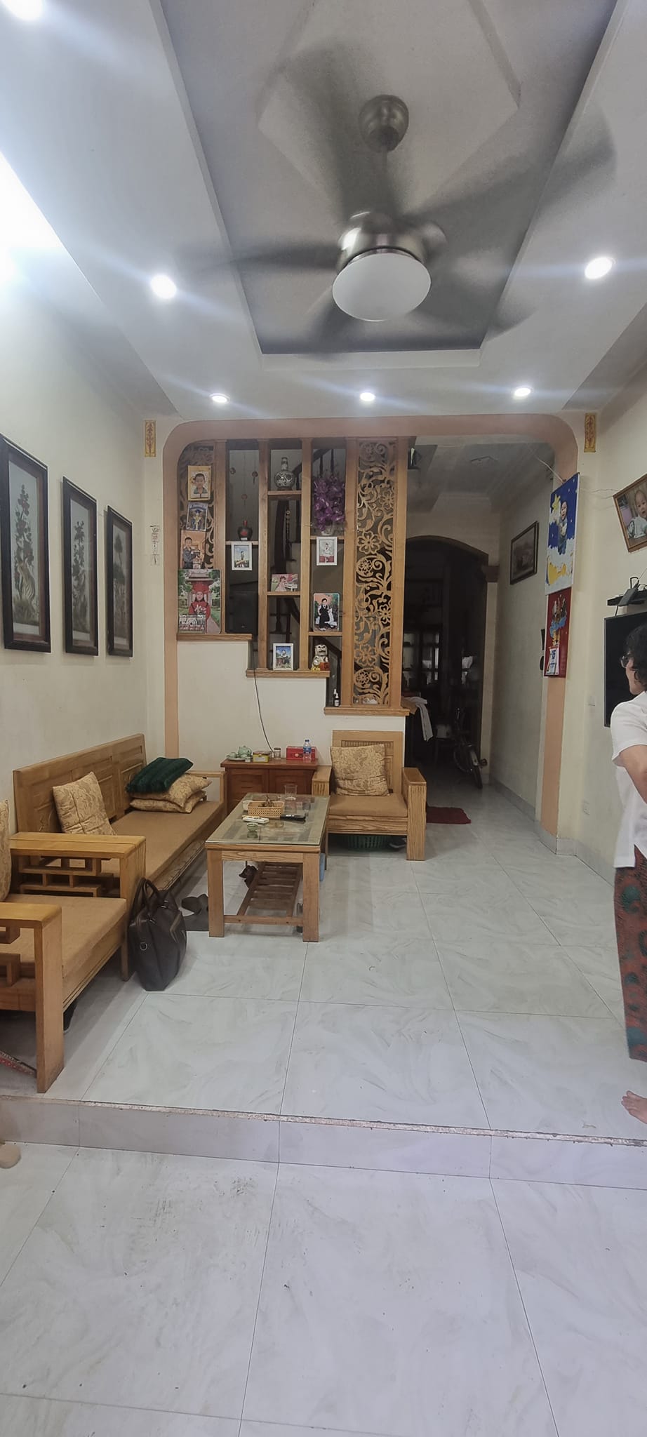 Cần bán gấp nhà phố Cổ Nhuế 36m2, 5T, gần ô tô, nhỉnh 4 tỷ