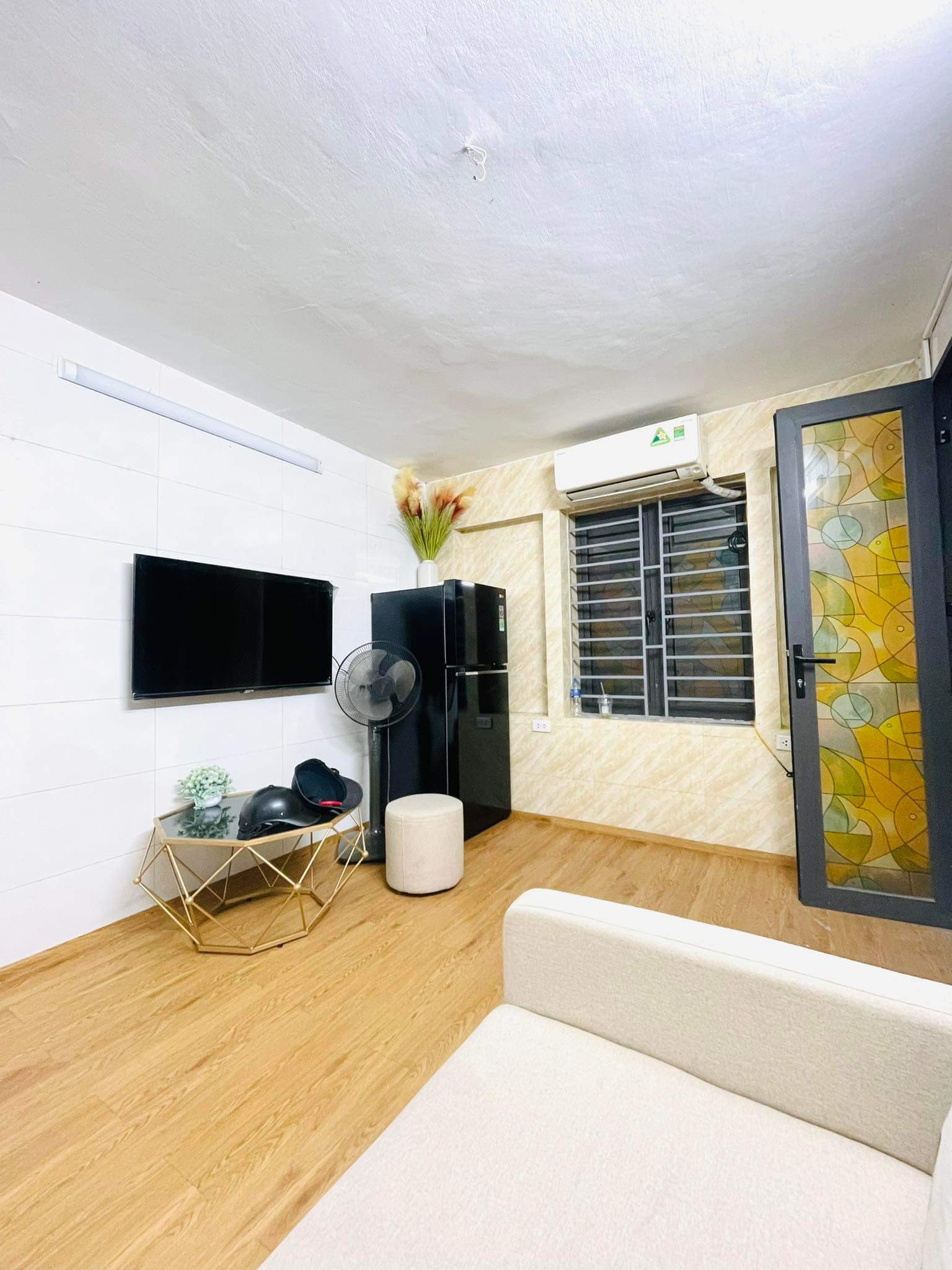 BÁN NHÀ TẬP THỂ TẦNG 1 LÒ ĐÚC QUẬN HAI BÀ TRƯNG - 30M 2PN - NHỈNH 1 TỶ SĐCC NHÀ ĐẸP FULL NỘI THẤT GẦN PHỐ GIÁP HOÀN KIẾM