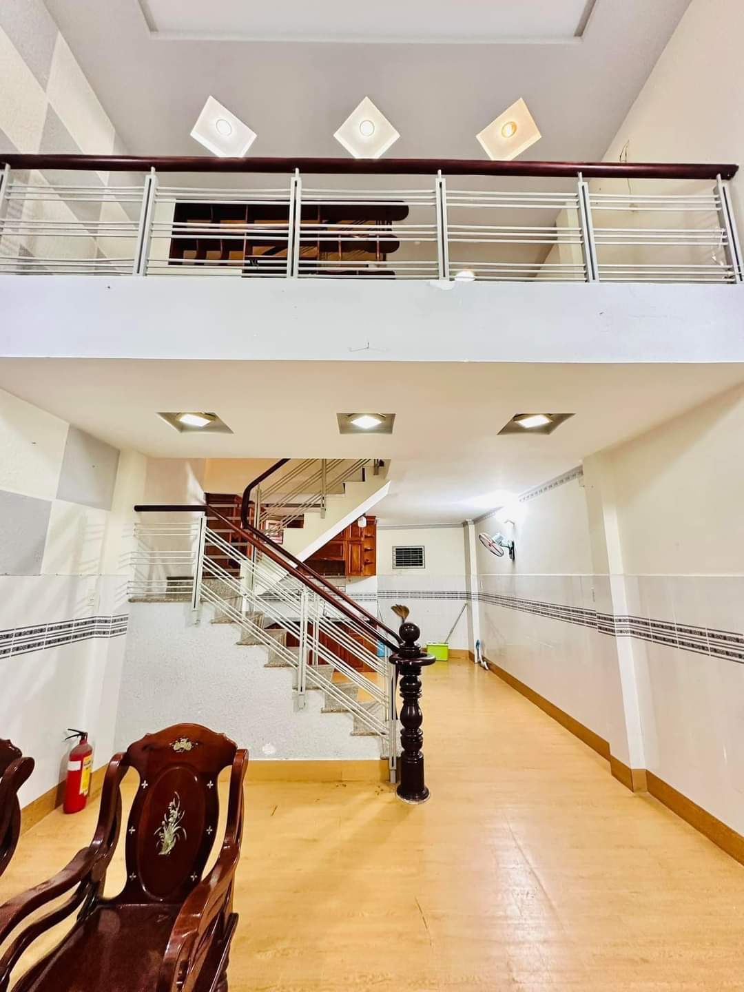 nhà hẻm xe hơi 656/ Quang Trung phường 11 Gò Vấp gần 50m2 - 3 tầng chỉ 4 tỷ hơn