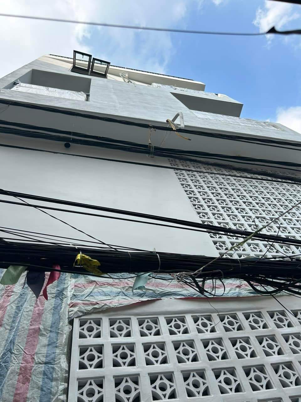 BÁN NHÀ VĂN CAO, QUẬN BA ĐÌNH, DT49M2×5T,MT6,GIÁ 8.9TỶ,NGÕ THÔNG ,GẦN PHỐ, THANG MÁY