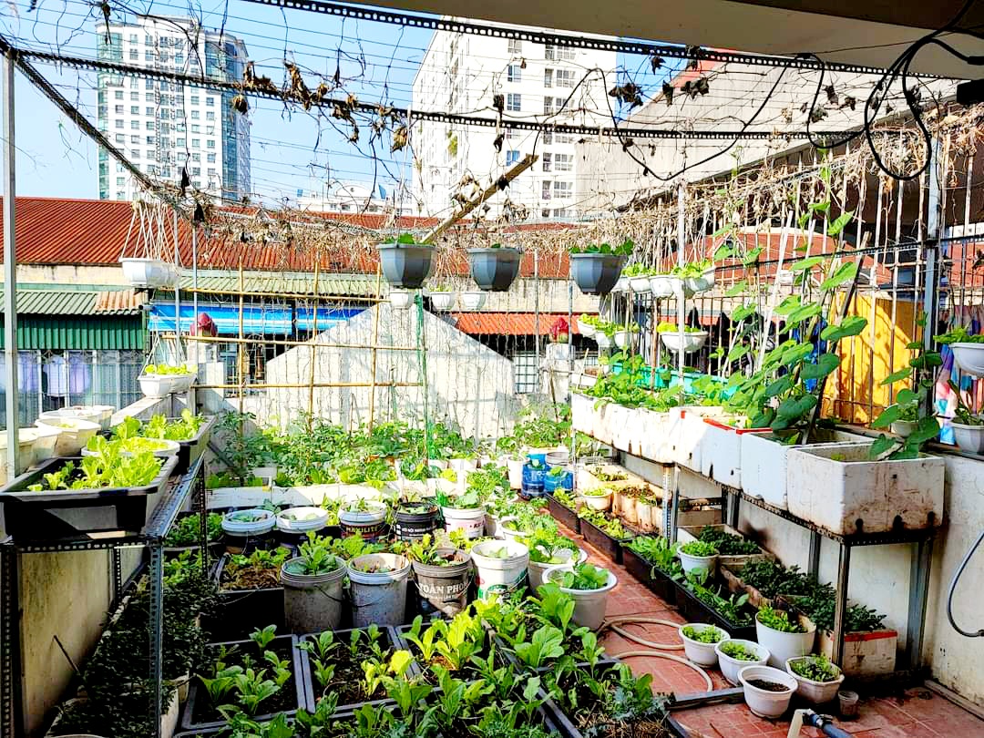 BÁN NHÀ HOÀNG QUỐC VIỆT - DÂN XÂY 5 TẦNG 2 THOÁNG - Ô TÔ VÀO NHÀ (396)