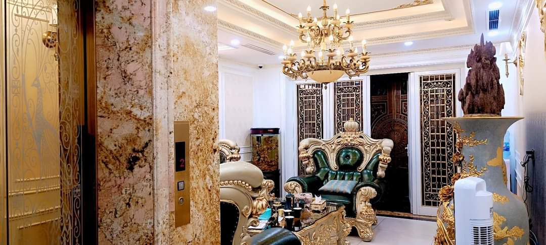 SIÊU ĐỘC. BÁN ĐẤT TẶNG CUNG ĐIỆN GẮN LIỀN & TOÀN BỘ NỘI THẤT HOÀNG GIA TIỀN TỶ,THANG MÁY. ĐƯỜNG HOÀNG MAI, HOÀNG MAI-HN.DT : 70M2 NHỈNH 10 TỶ.