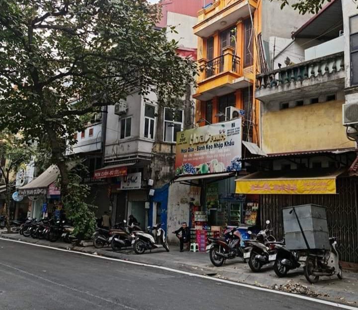 NHÀ BÁN QUANG TRUNG VỈA HÈ. TRƯỚC NHÀ ÔTÔ TRÁNH. DT 131M. 2TẦNG. MT 6.8M. 19.6 TỶ. HÀ ĐÔNG. ĐANG CẦN BÁN.