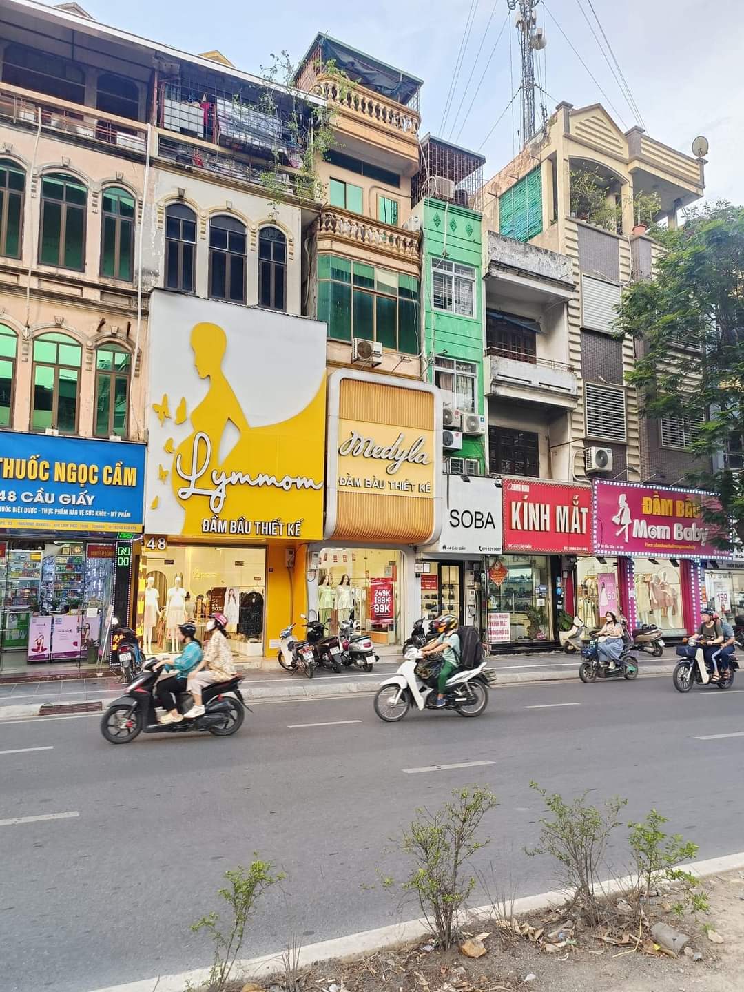 MẶT PHỐ CẦU GIẤY - 87M x 4 TẦNG, MT 6M . . LÔ GÓC - SỔ VUÔNG - CHO THUÊ 70TR /2 TẦNG