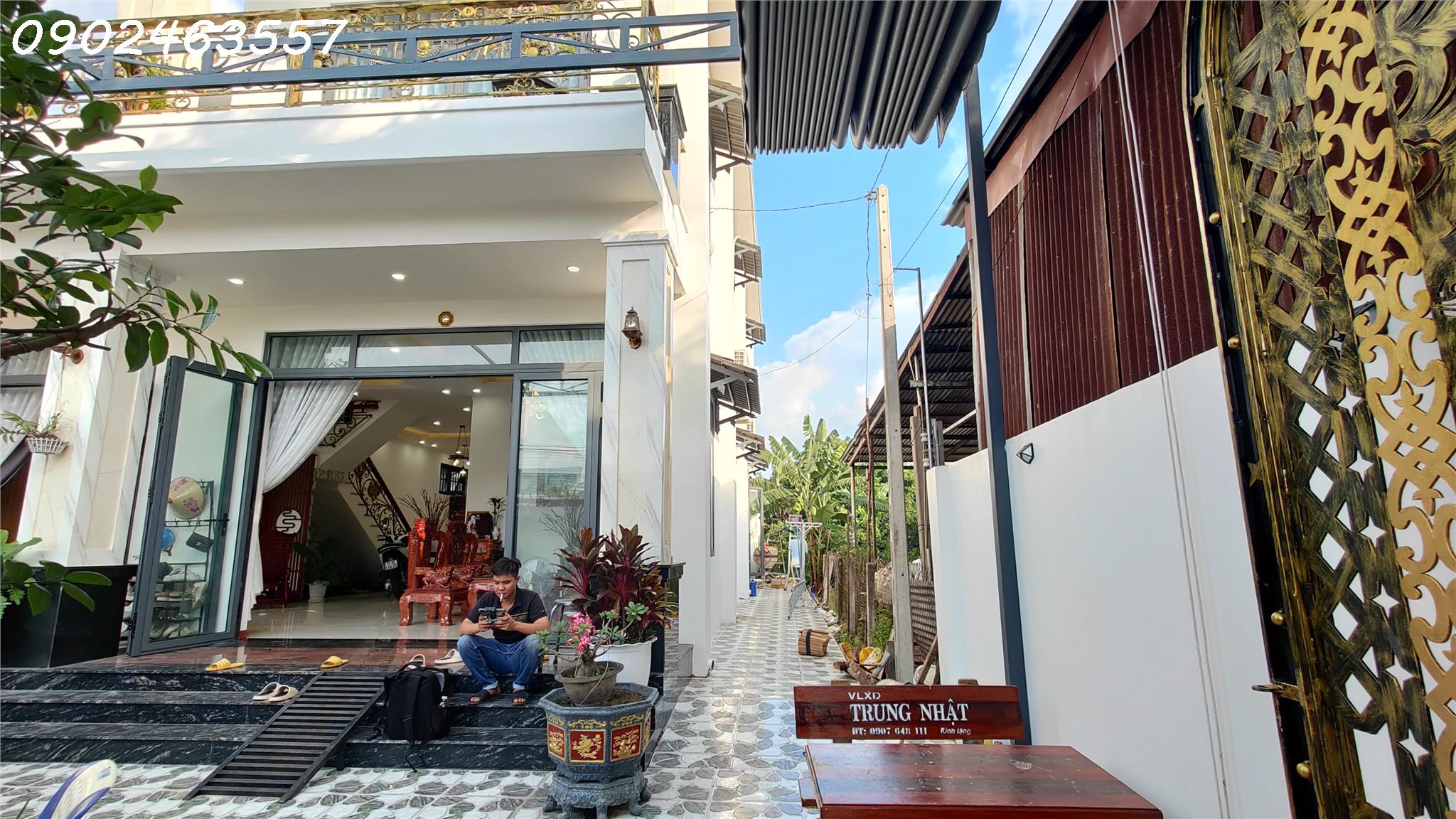 Nhà đẹp, lớn, gần chợ, gần trường học tặng nội thất tại Tây Ninh