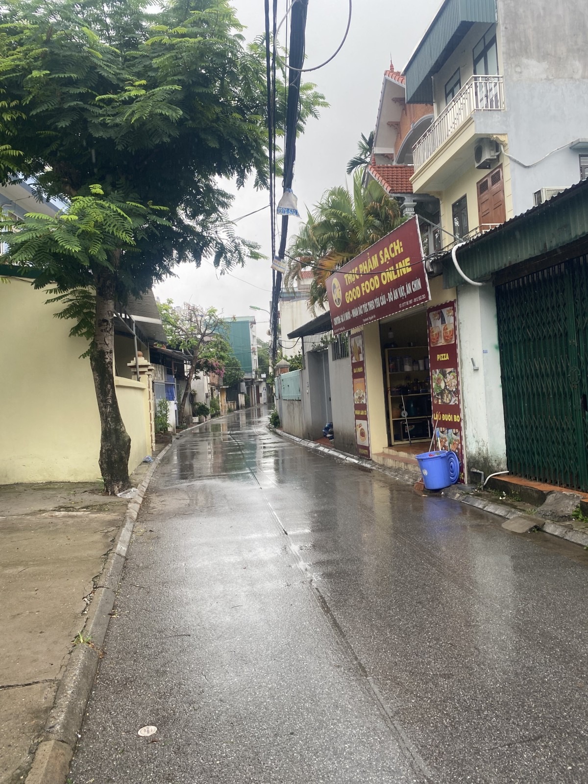 Bán 40m2 đất BẮC CẦU Long Biên- một mặt đường một mặt ngõ- ngay gần chợ- 1.45 tỷ