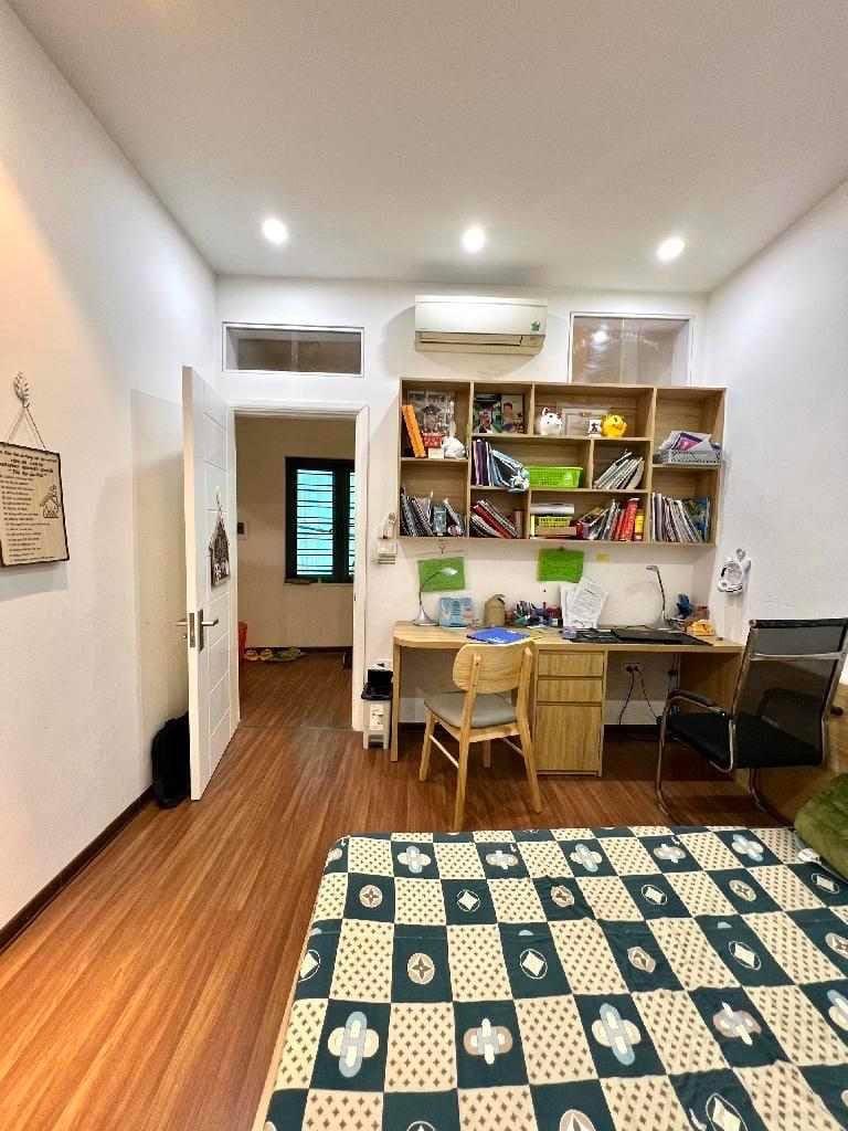 TUYỆT PHẨM - LÔ GÓC THOÁNG ĐÁNG - OTO ĐỖ CỬA-NỘI THẤT XỊN SÒ-NGÕ THÔNG CÁC NGẢ .