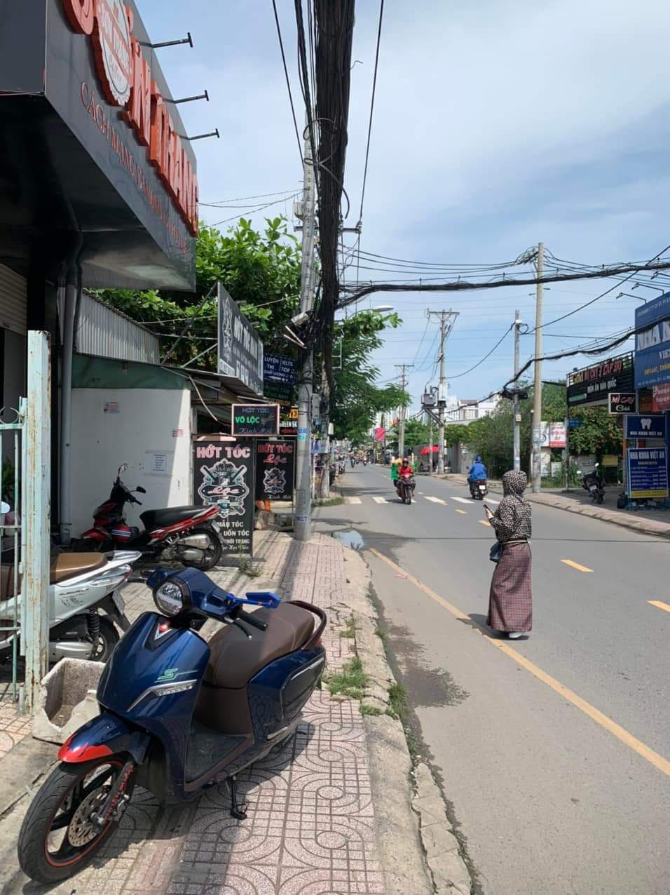 BÁN GẤP MẶT TIỀN KINH DOANH LÊ VĂN LƯƠNG - CHO THUÊ 25TR/THÁNG