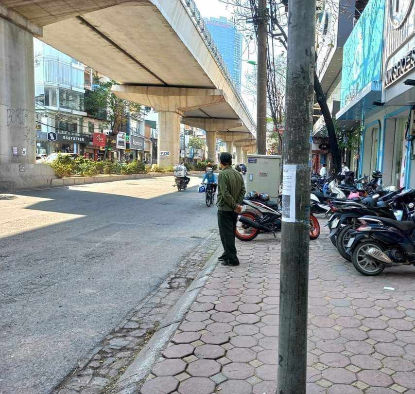 CỰC PHẨM NHÀ PHỐ GIÁ HỜI ĐÓN TẾT. KINH DOANH SẦM UẤT. GIẢI PHÓNG, PHƯƠNG LIỆT-THANH XUÂN-HN DT XẤP XỈ 100M - CHƯA TỚI 18 TỶ .