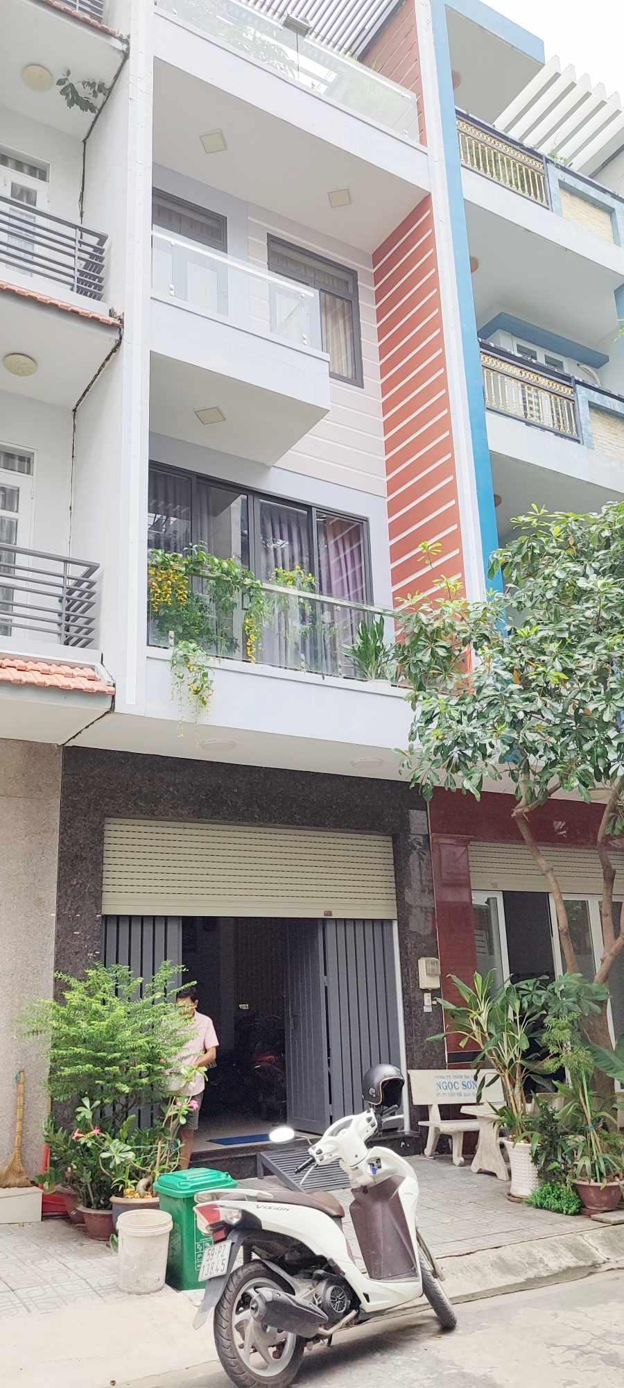 KDC NGAY GÓC NGUYỄN LƯƠNG BẰNG - PHẠM HỮU LẦU. MT ĐƯỜNG SỐ, CHỦ GẤP BÁN NÊN ĐÃ HẠ 1 TỶ NGAY KHI KÝ GỬI . NHÀ ĐẸP,