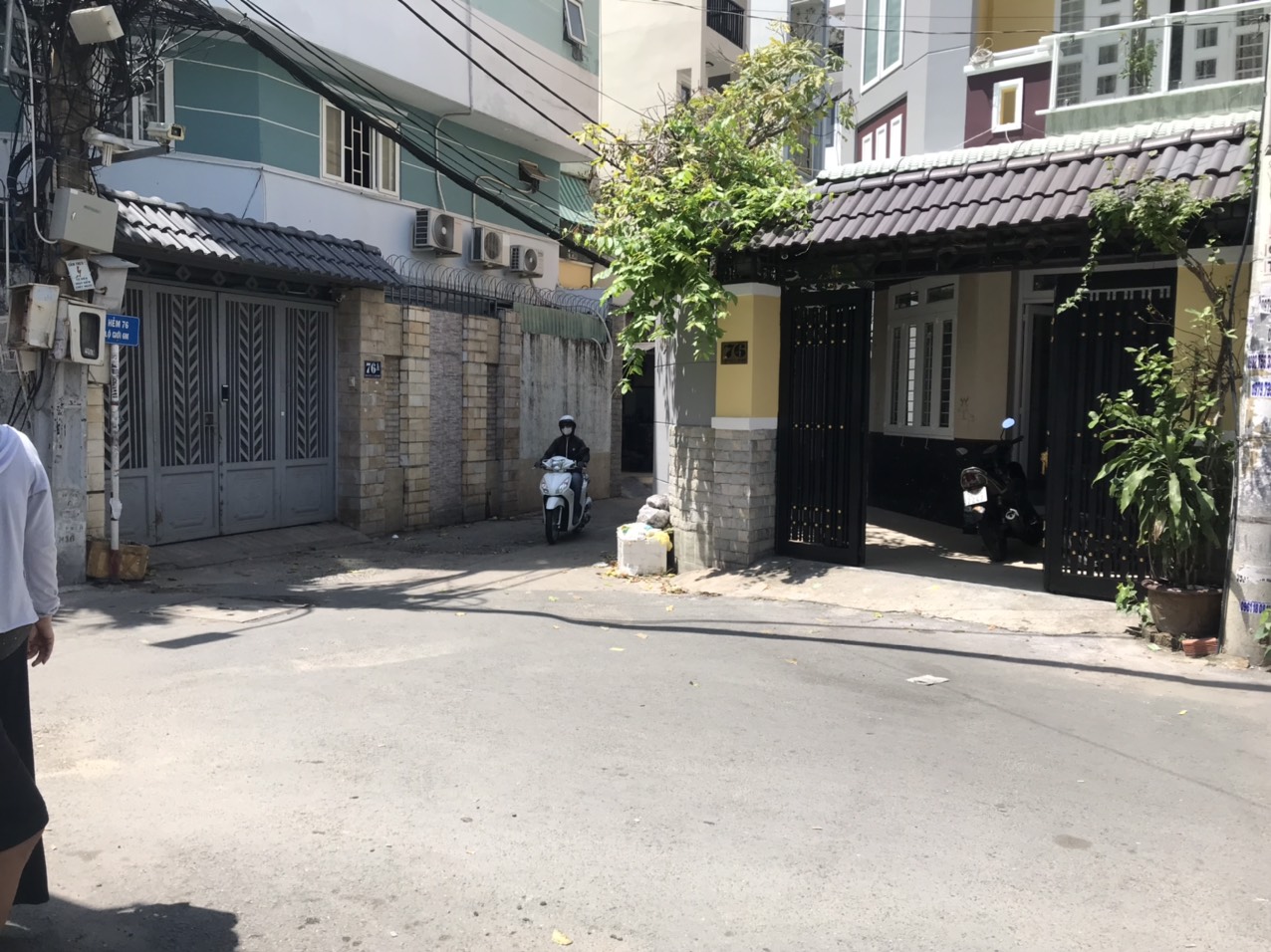 Cho thuê MT 5x15m căn góc đường Phan Tây Hồ P7 Phú Nhuận