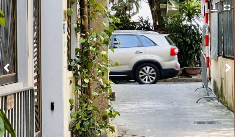 Bán nhà trên bán đảo Tây Hồ, cách Hồ 10m, 41m2 x 6 tầng, đẹp sẵn ở ngay