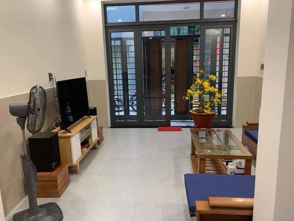 Bán nhà Văn Phú, Hà Đông, ngõ thông, gần phố, DT 40m, giá 3.55 tỷ