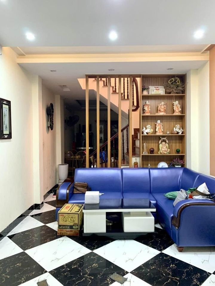 Bán nhà Văn Phú- Hà Đông, ngõ thông- nông, gần phố, DT 38m, giá 3,75 tỷ