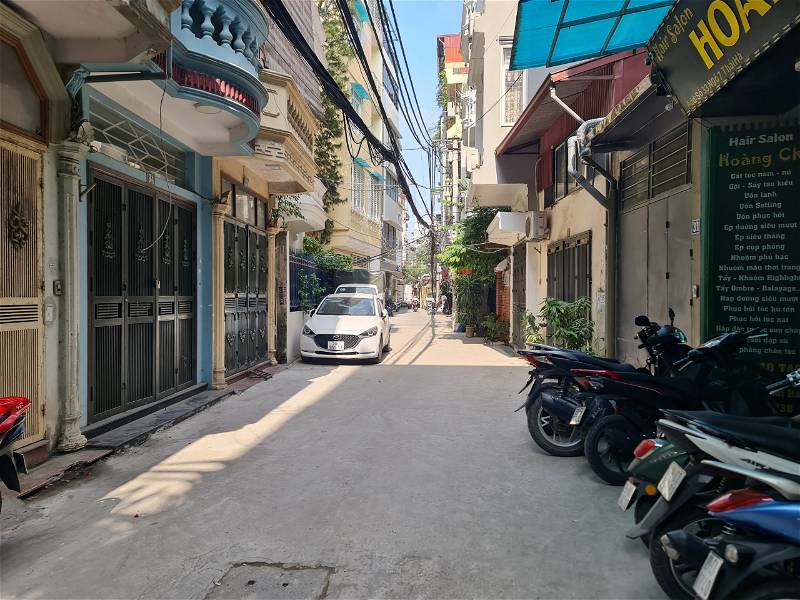 CỰC GẤP ! Phố vip Thái Hà, ngõ ô tô tránh nhau, kinh doanh online, nhà mới xây đẹp nhất phố, 52m2*5T chỉ 10.8 tỷ.