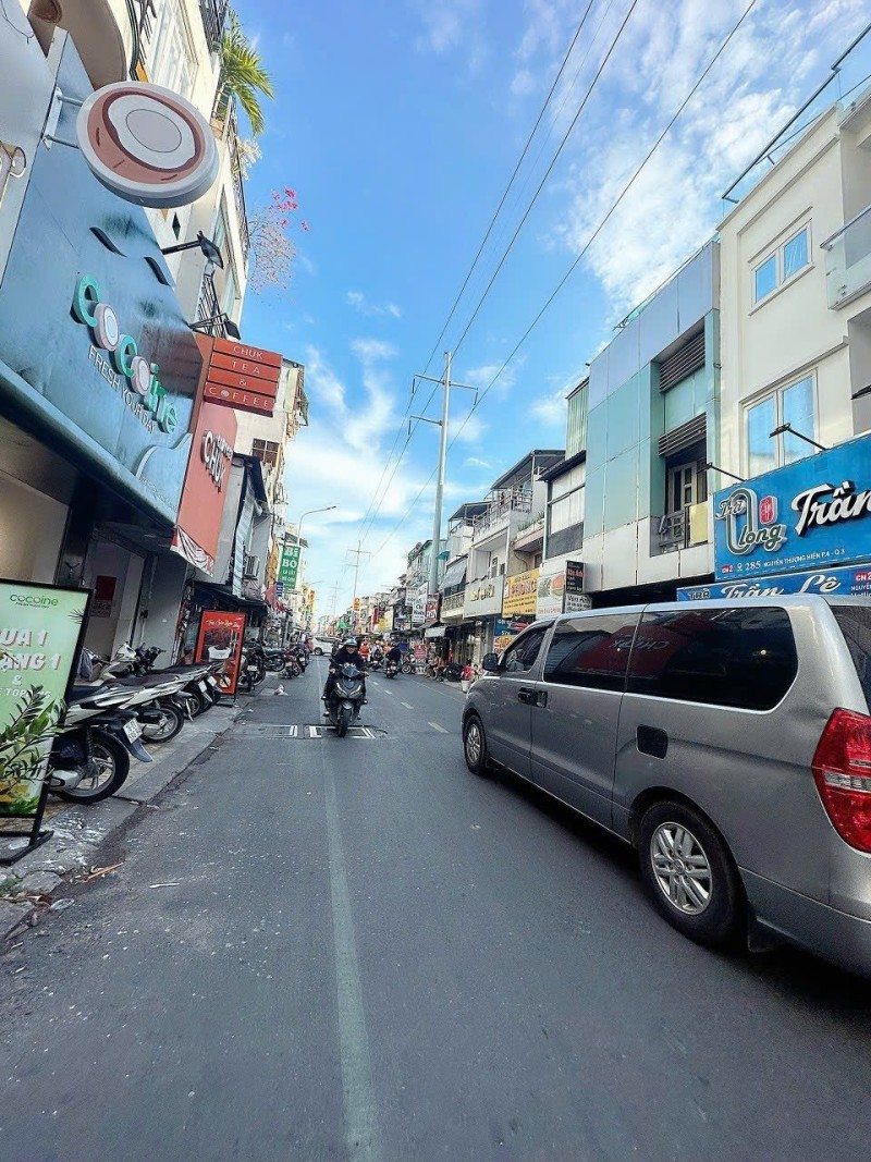 Bán Nhà Mặt Tiền Nguyễn Thượng Hiền ,Q3, 3 Tầng, Kinh Doanh Sầm Uất, Chỉ 4.95 Tỷ