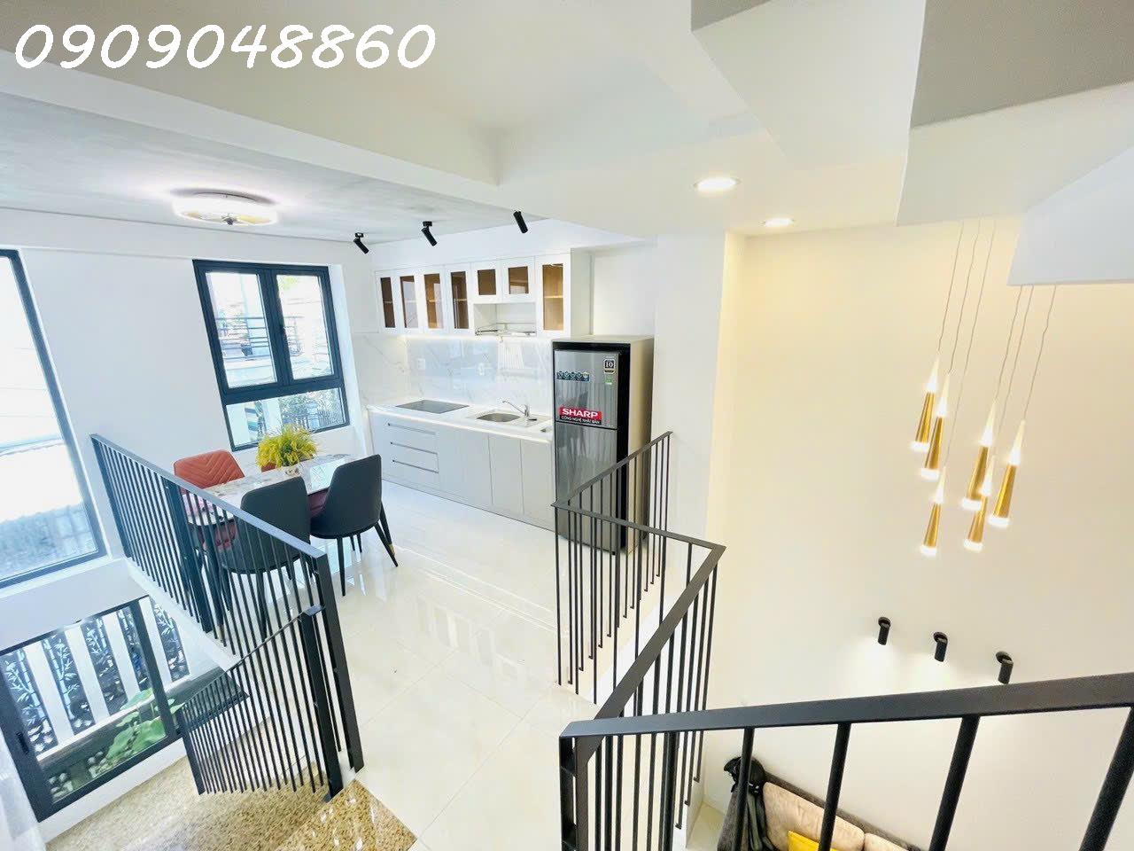 Bán HXH c40m 68m 5T Huỳnh Văn Bánh giá nhỉnh 6 tỷ.