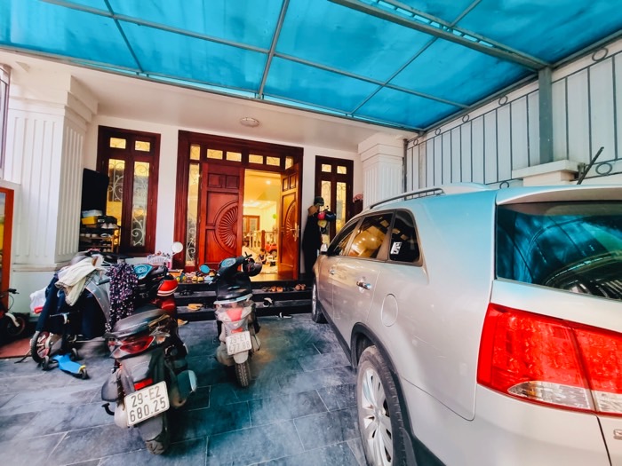 Bán nhà Phố Phạm Văn Đồng - Ô Tô - Văn Phòng - Kinh doanh DT 120m MT 9m Hơn 10 tỷ