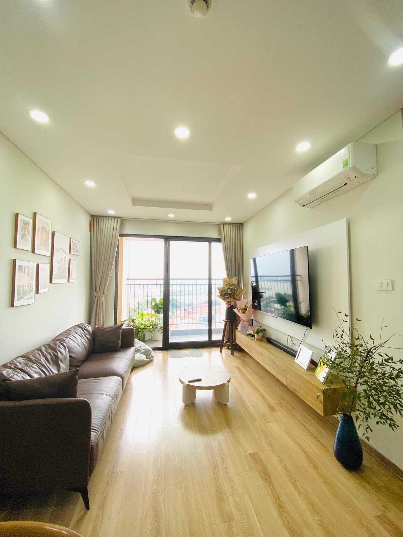 Bán CHCH Tây Hồ ReverView đường An Duơng Vương, DT 72m2, 2PN, giá 2.97 tỷ