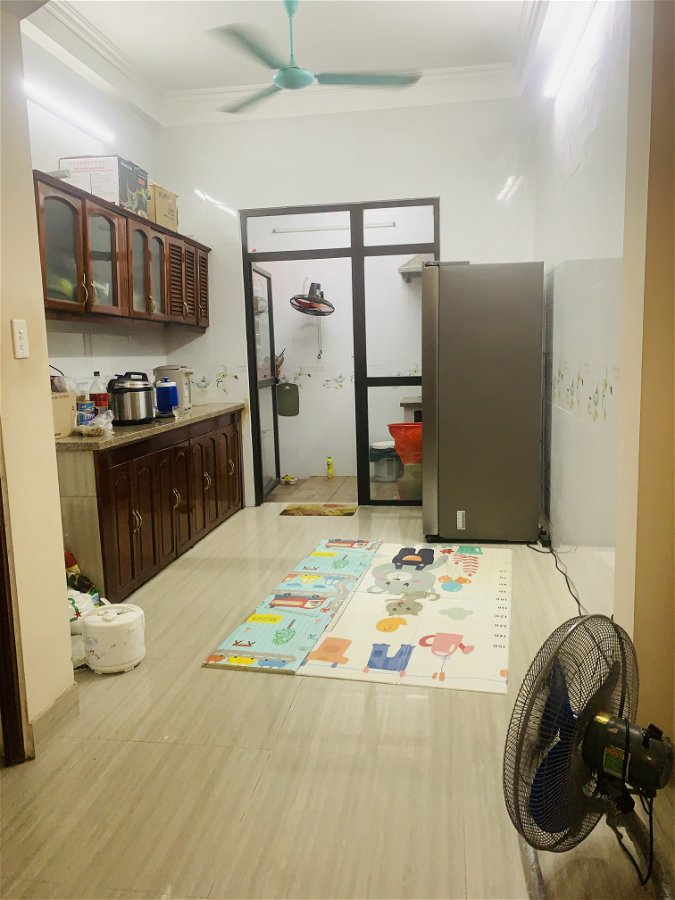 BÁN GẤP NHÀ THANH TRÌ 40M2, 5 TẦNG, 5 NGỦ, GIÁ NHỈNH 5 TỶ, PHÂN LÔ - Ô TÔ VÀO NHÀ - VỈA HÈ THOÁNG MÁT - KD - TIỆN ÍCH