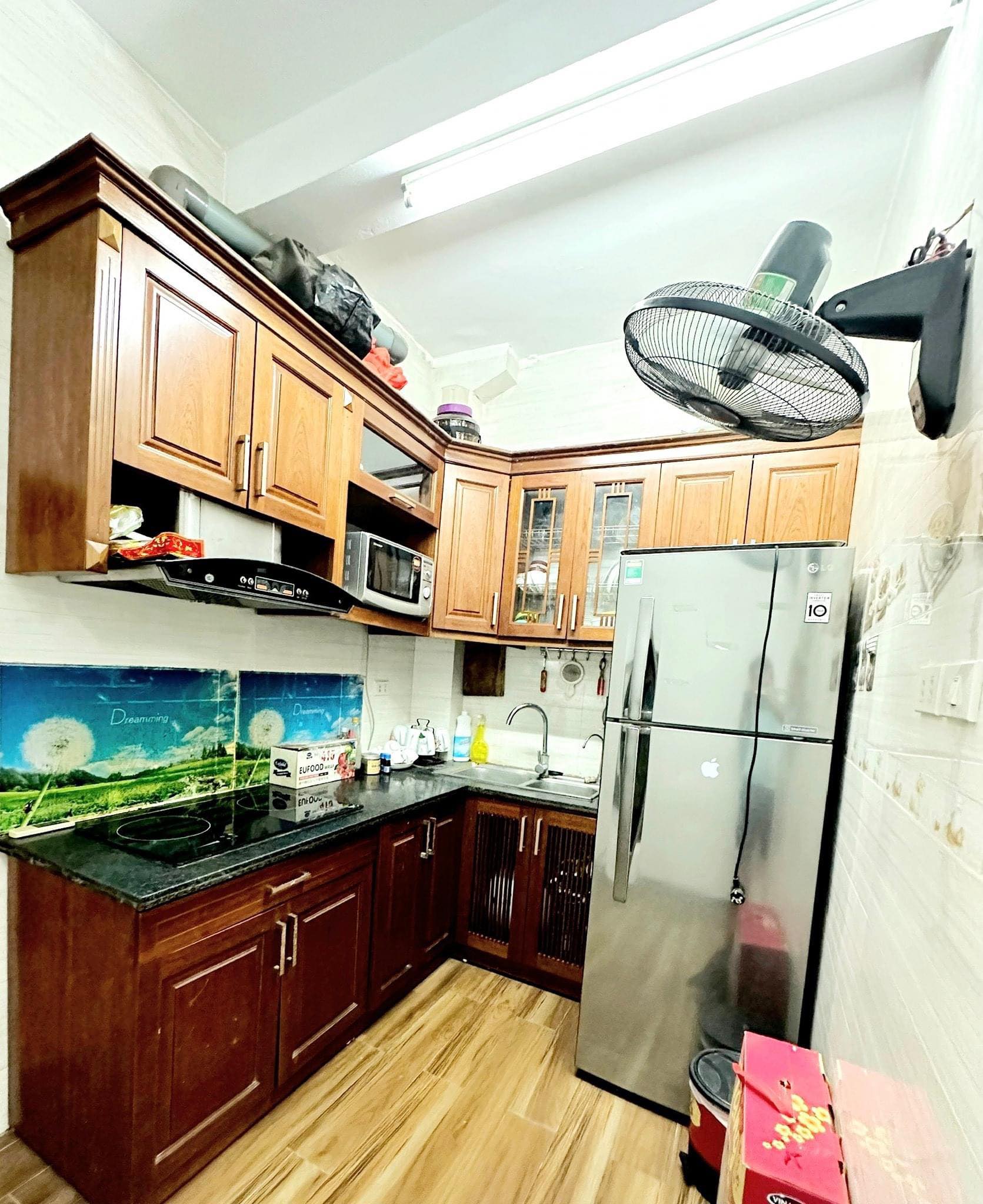 Bán Nhà Lý Nam Đế 60m2 x 2 Ngủ, Khu VIP Quân Đội, Lõi Hoàn Kiếm, Phố Cổ, SĐCC, Chỉ 2.9 Tỷ