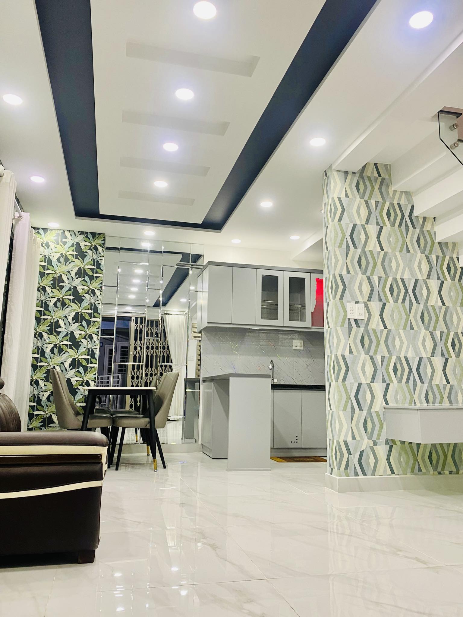 Bán nhà Nguyễn Trãi, P2, Q5, 40m², 3L, giá 5.5 tỷ cách mặt tiền 30m.