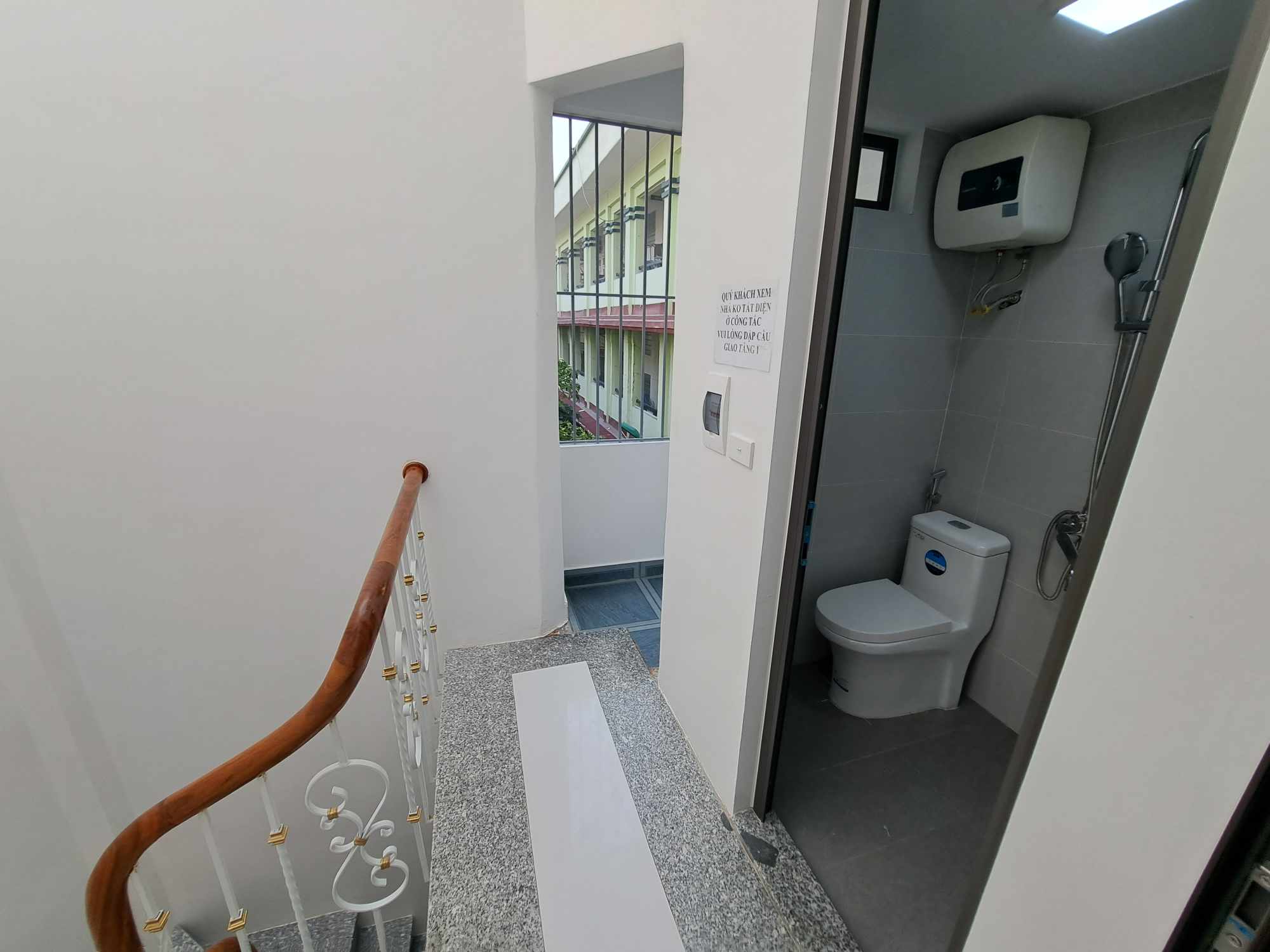 10M RA Ô TÔ NHÀ ĐẸP - TT HAI BÀ TRƯNG Xung quanh vô và tiện ích TTM CHỢ MƠ 500M ra các trường đại học .KINH TẾ _ XÂY DỰNG _ BÁCH KHOA.