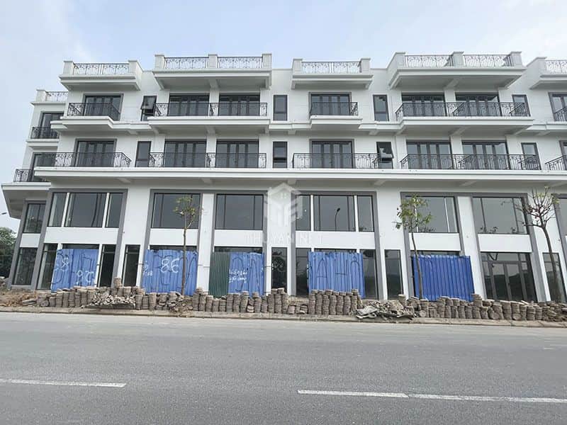 Cần bán 76,18m2 Shophouse Metro mặt phố Nguyễn Mậu Tài - Đường rộng 22m - View Quảng Trường.