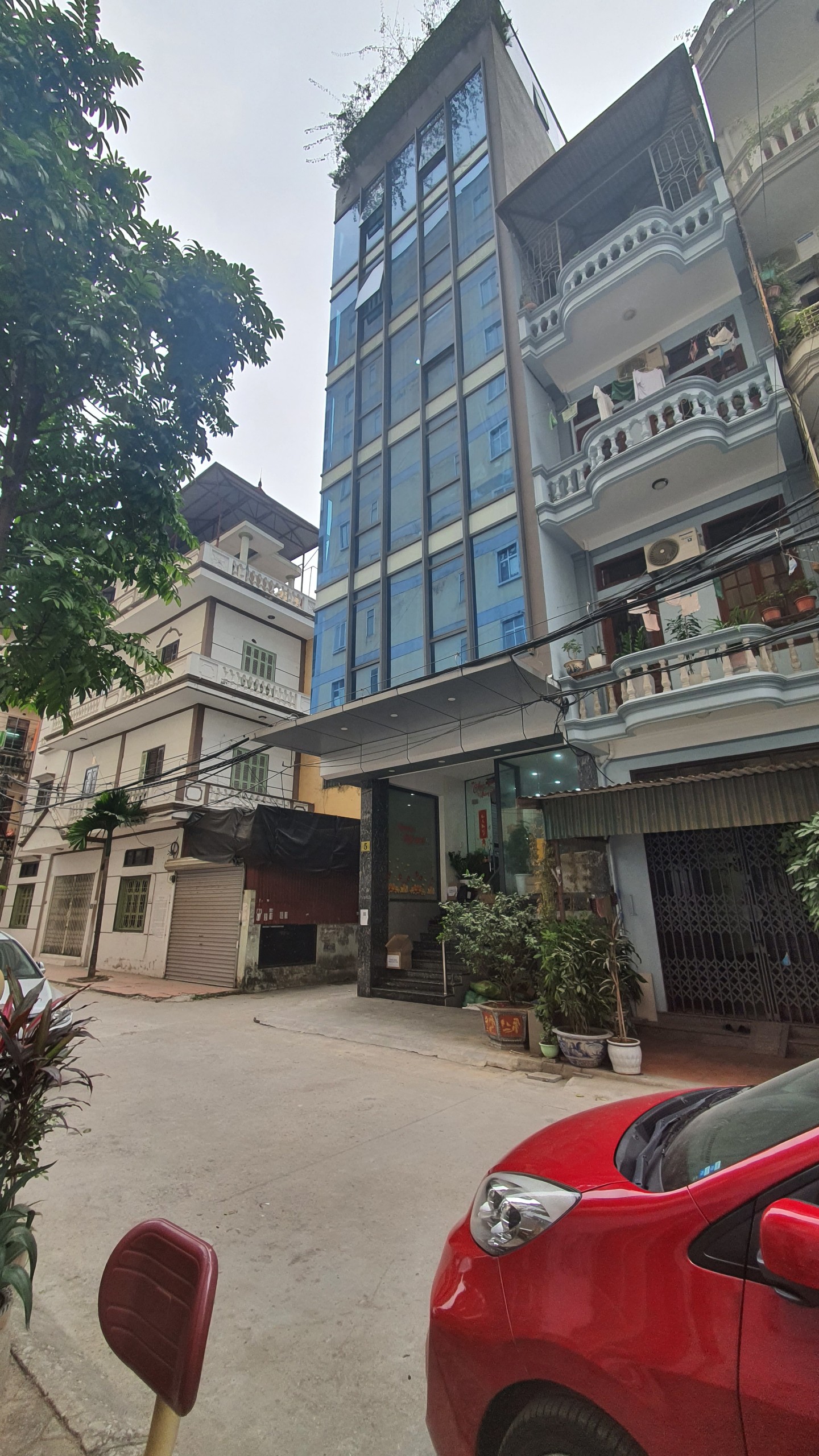 Mặt phố VÕNG THỊ, Trích Sài, Tây Hồ. Dt 50m, 7T, Mt 5m, 24 Tỷ. KDoanh đa dạng, Ở sướng, Hiếm